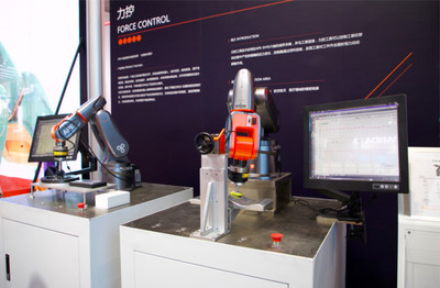 艾派科技工博會(huì)發(fā)布智能無人搬運(yùn)解決方案，引領(lǐng)自動(dòng)化控制系統(tǒng)新變革